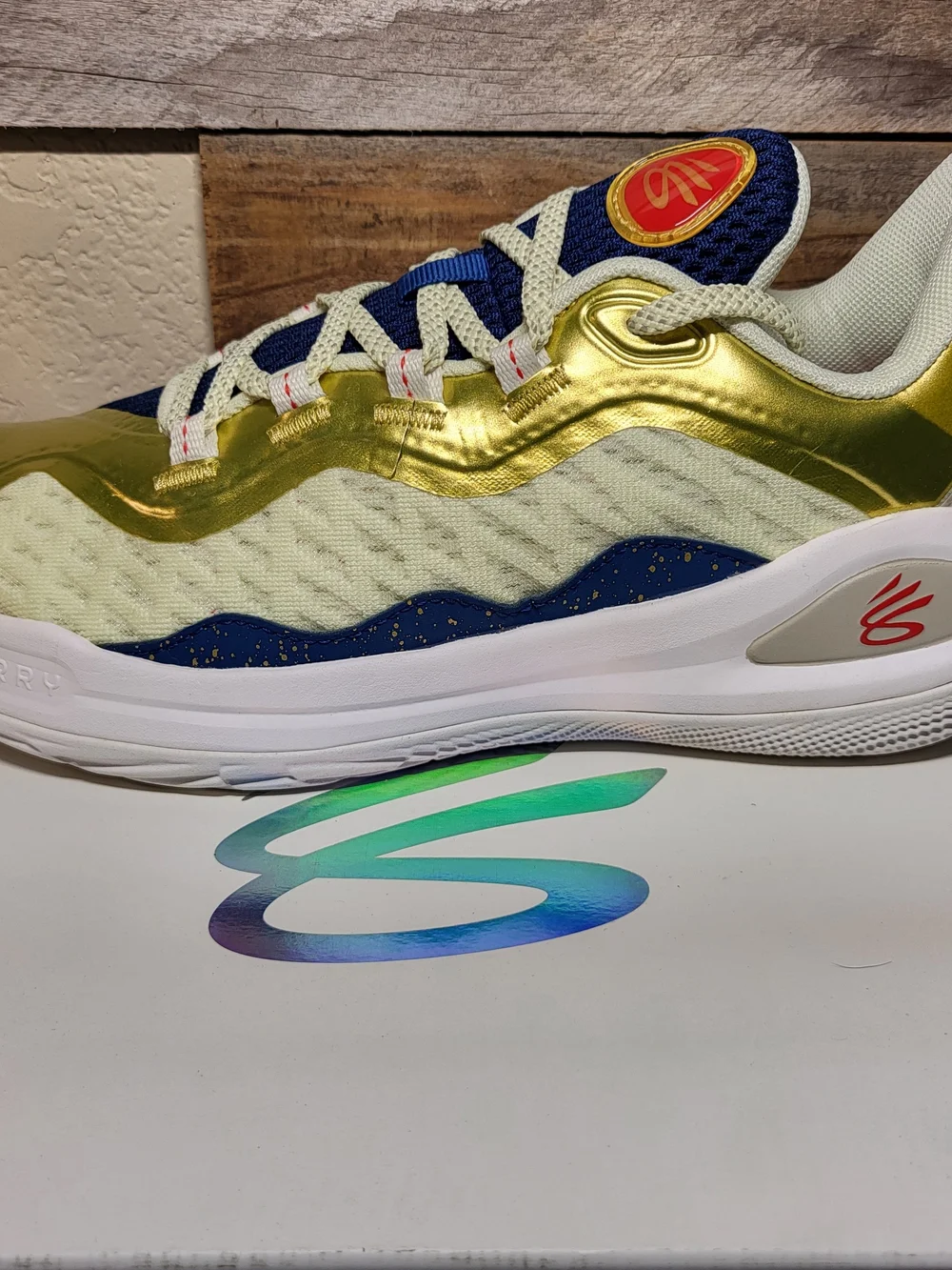 *NEW* Under Armour Steph Curry Flow 11 Blue/Gold Basketball Shoes Size 7Y